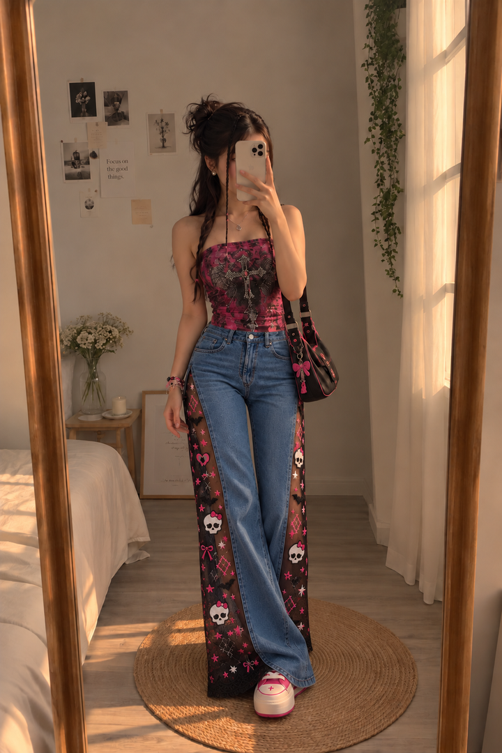 Customer in blue lace-slit jeans taking a mirror selfie in a sunlit bedroom